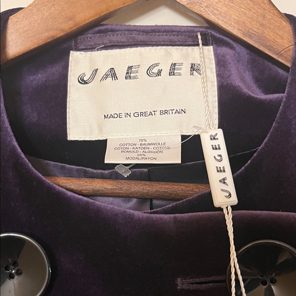 New! Vintage 1997 Jaeger Women's Deep Purple Velvet Cape Swing Coat Sz 12 - Picture 2 of 5